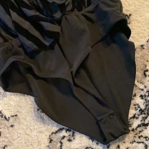 house of harlow x revolve striped velvet bodysuit - Picture 4 of 11